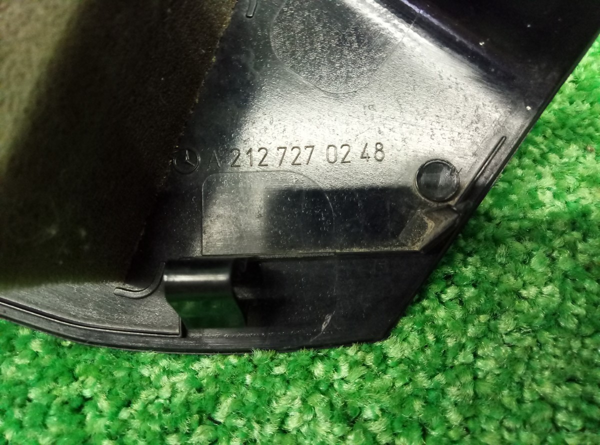 Обшивка салона Mercedes-Benz E-Class W212,S212,C207 2009-2016 A2127270248  на Mercedes-Benz E-Class W212,S212,C207
