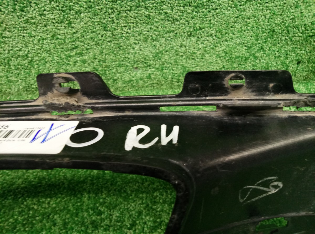 Накладка ПТФ в бампер правая BMW X5 E70 2006-2010  51117175486 на BMW X5 E70