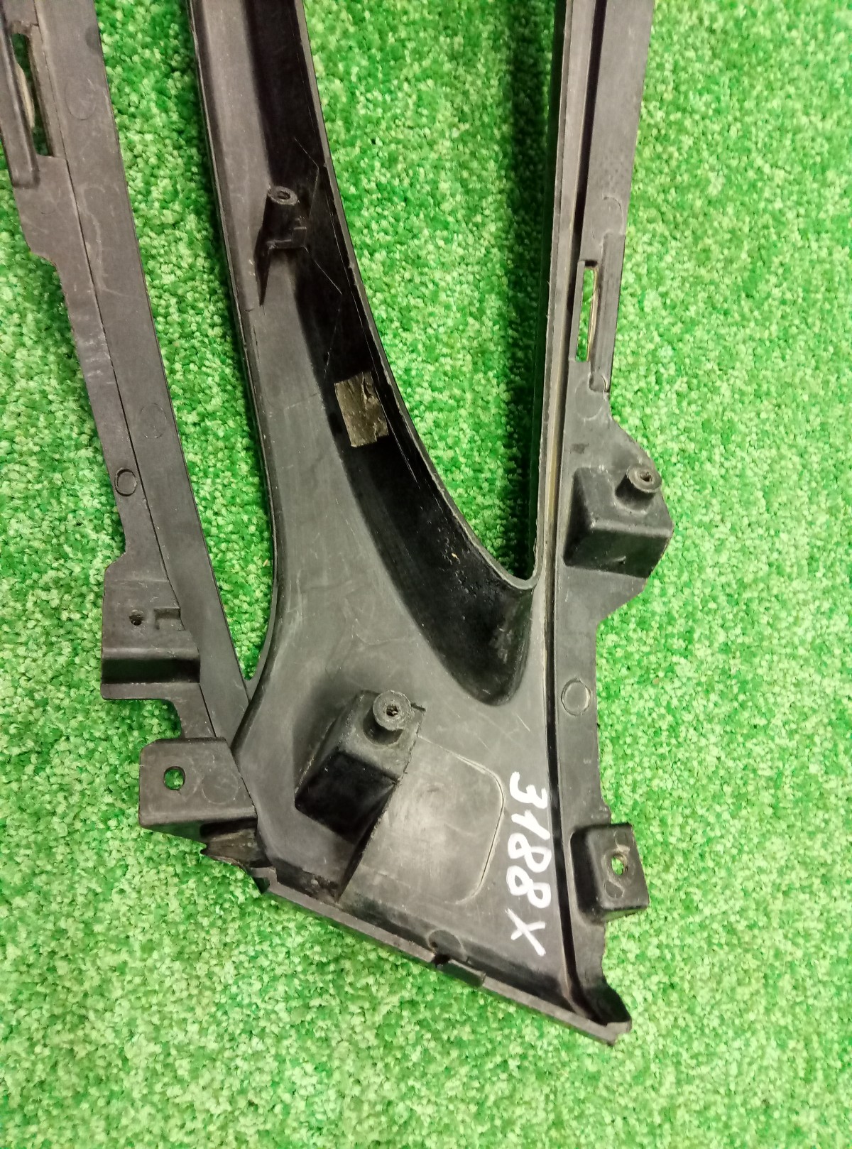 Решетка в бампер правая Kia Optima 3 2010-2014 51117200699 на Kia Optima 3