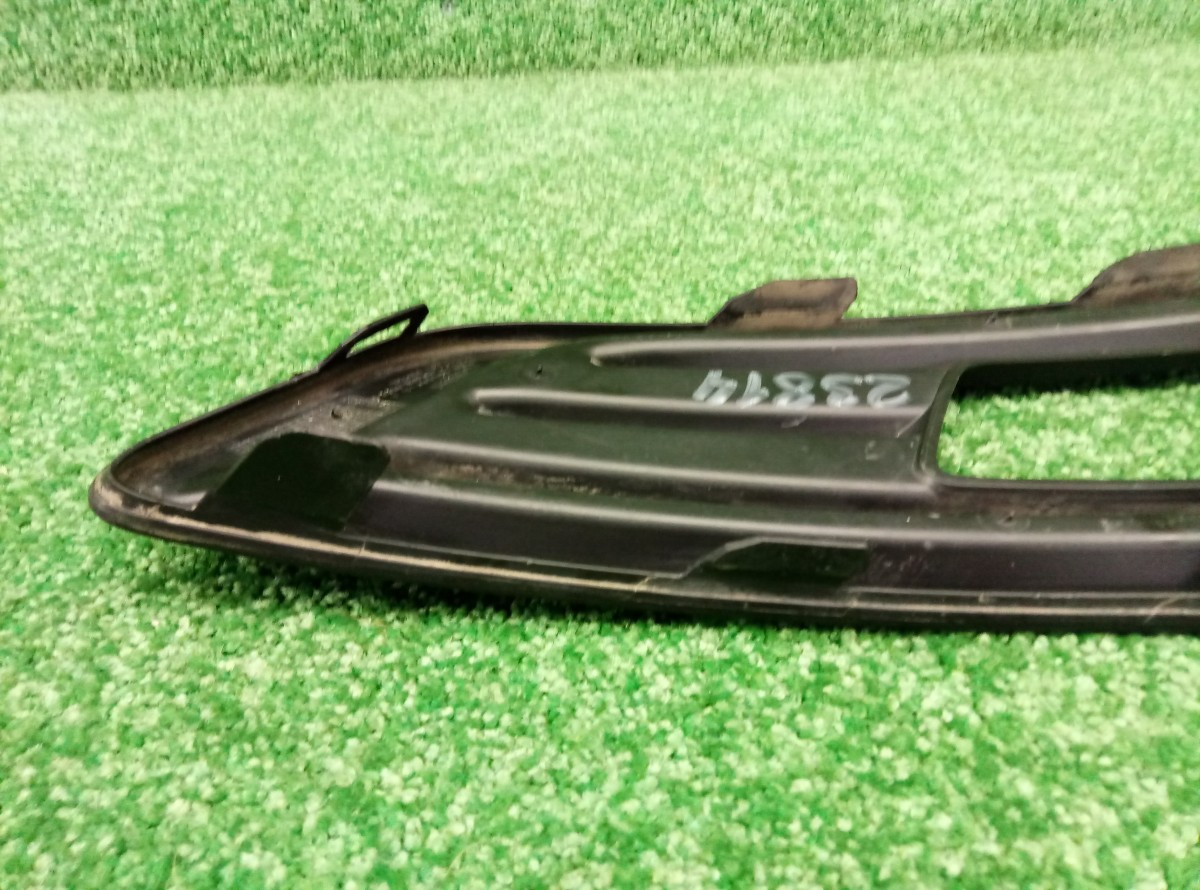 Решетка в бампер левая Ford Focus 3  F1EB15A299A на Ford Focus 3