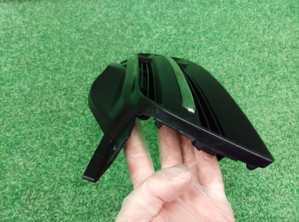 Решетка радиатора левая Nissan Micra K11 1992-2002 DS0724201 на Nissan Micra K11