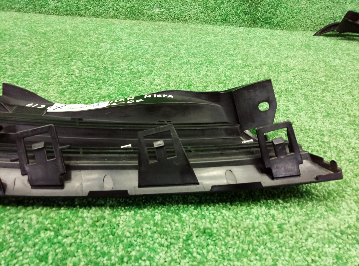 Решетка радиатора левая Nissan Micra K11 1992-2002 DS0724201 на Nissan Micra K11