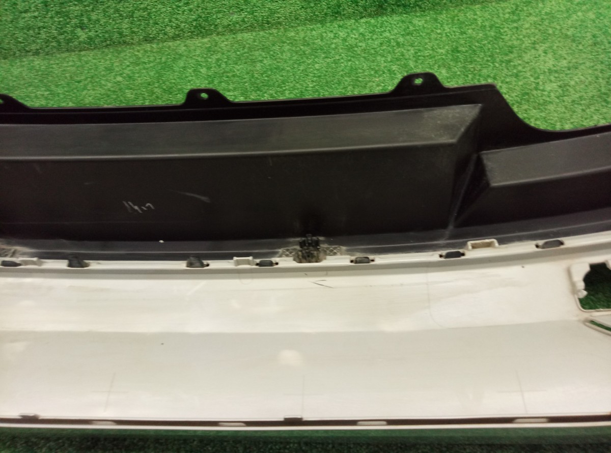 Бампер задний Skoda Octavia A7 2013-н.в. универсал 5E9807421 на Skoda Octavia A7