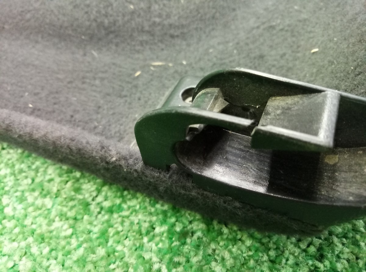 Шторка (полка) багажника Opel Astra G СЕДАН 09104161 на Opel Astra G