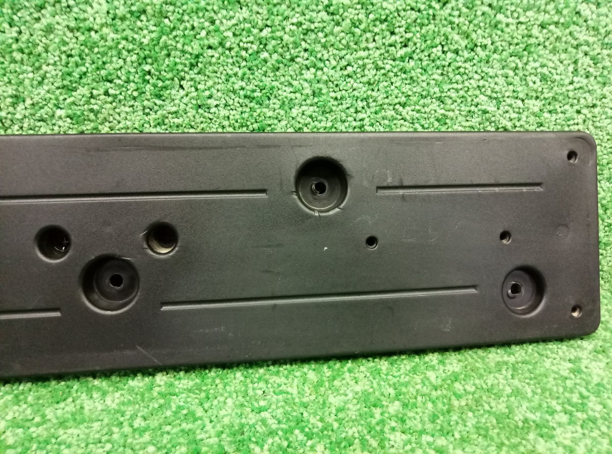 Накладка переднего бампера под номер BMW 3 serie F30 F31 F80 51117279708 на BMW 3-Series (F3x)