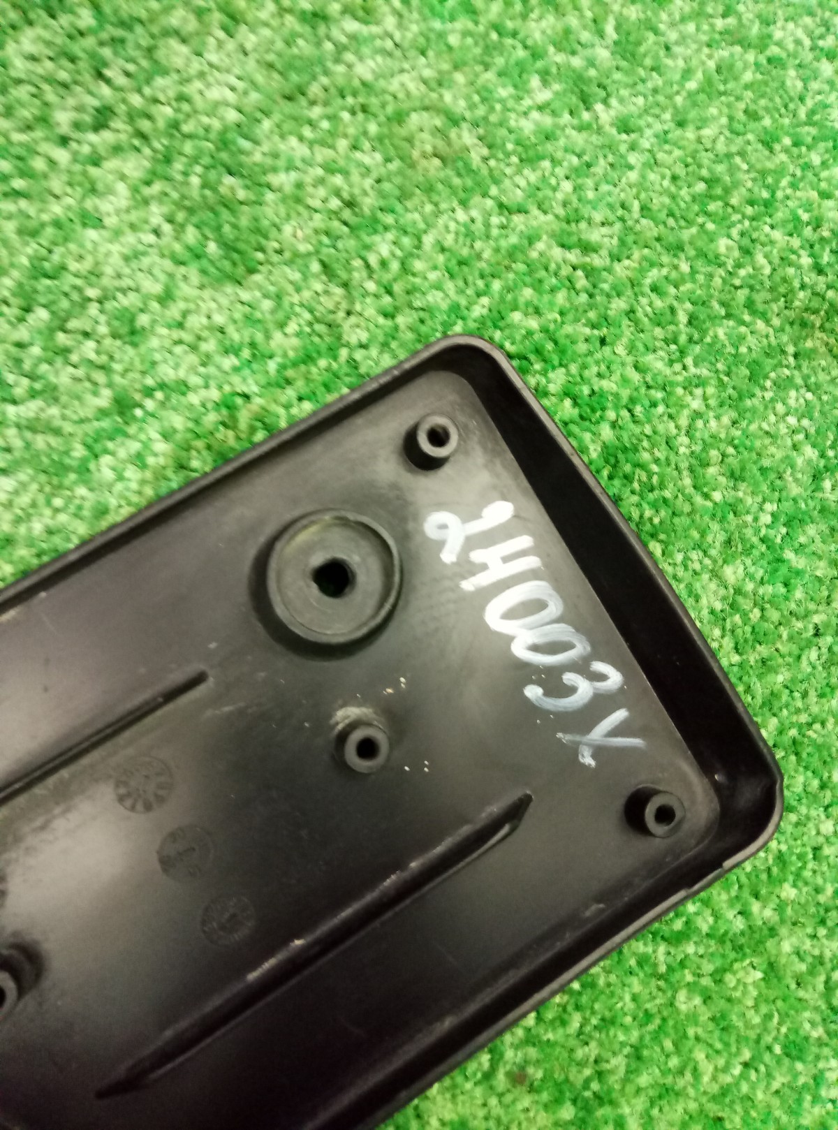 Накладка переднего бампера под номер BMW 3 serie F30 F31 F80 51117279708 на BMW 3-Series (F3x)