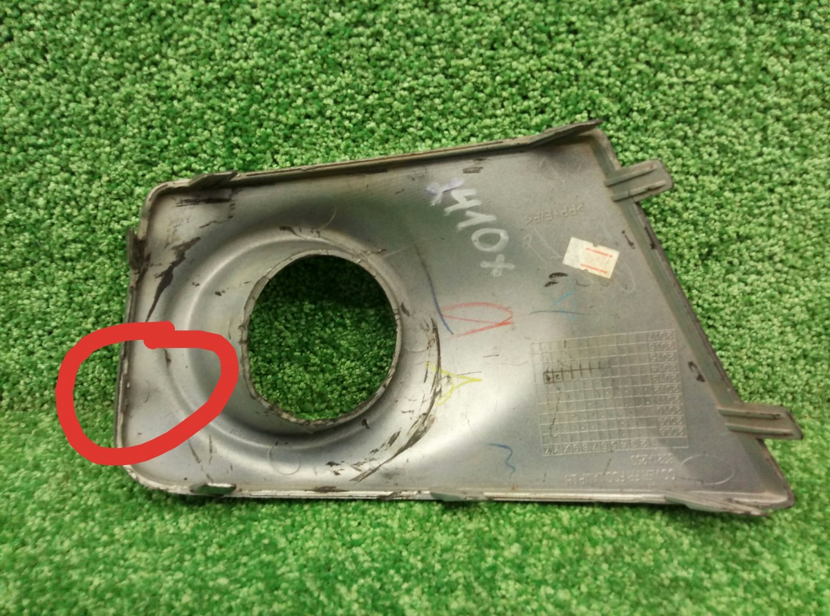 Решетка в бампер левая Mitsubishi L200  2006-2014 8321A253 на Mitsubishi L200 