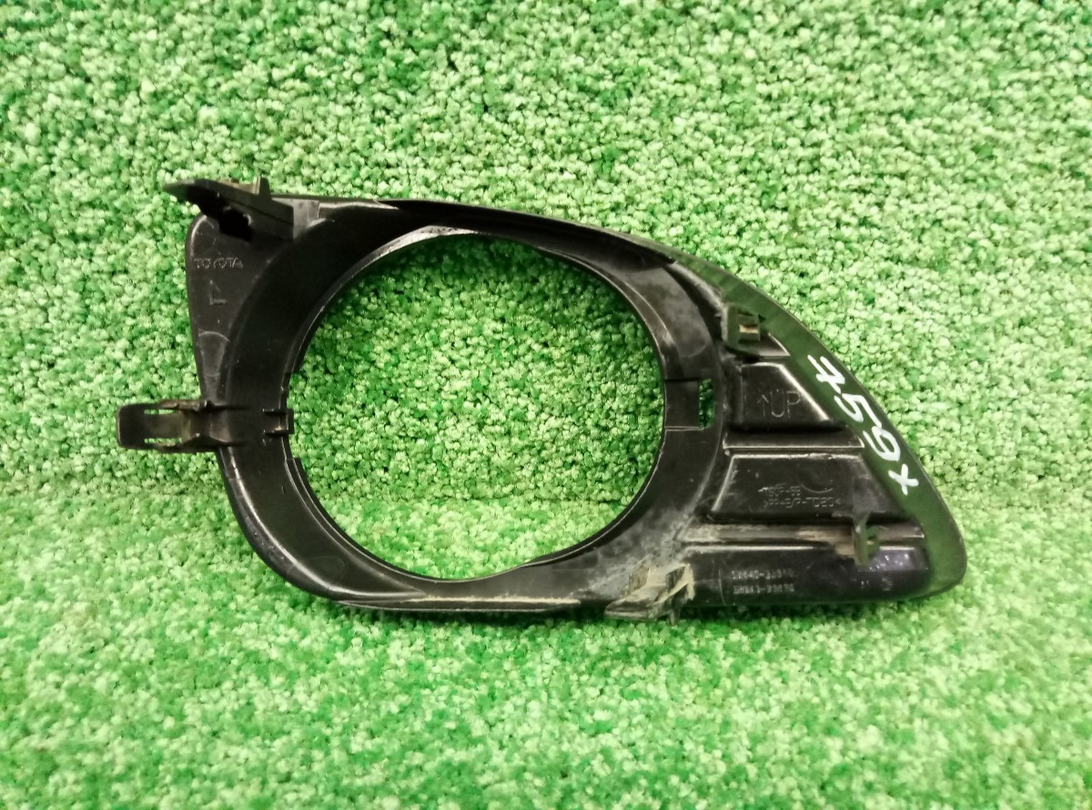 Рамка противотуманной фары левой Toyota Camry V40 2009-2011 5204033010 на Toyota Camry V40
