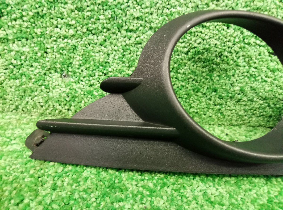 Решетка в бампер левая Opel Corsa D  2010-2014 475498858 на Opel Corsa D 