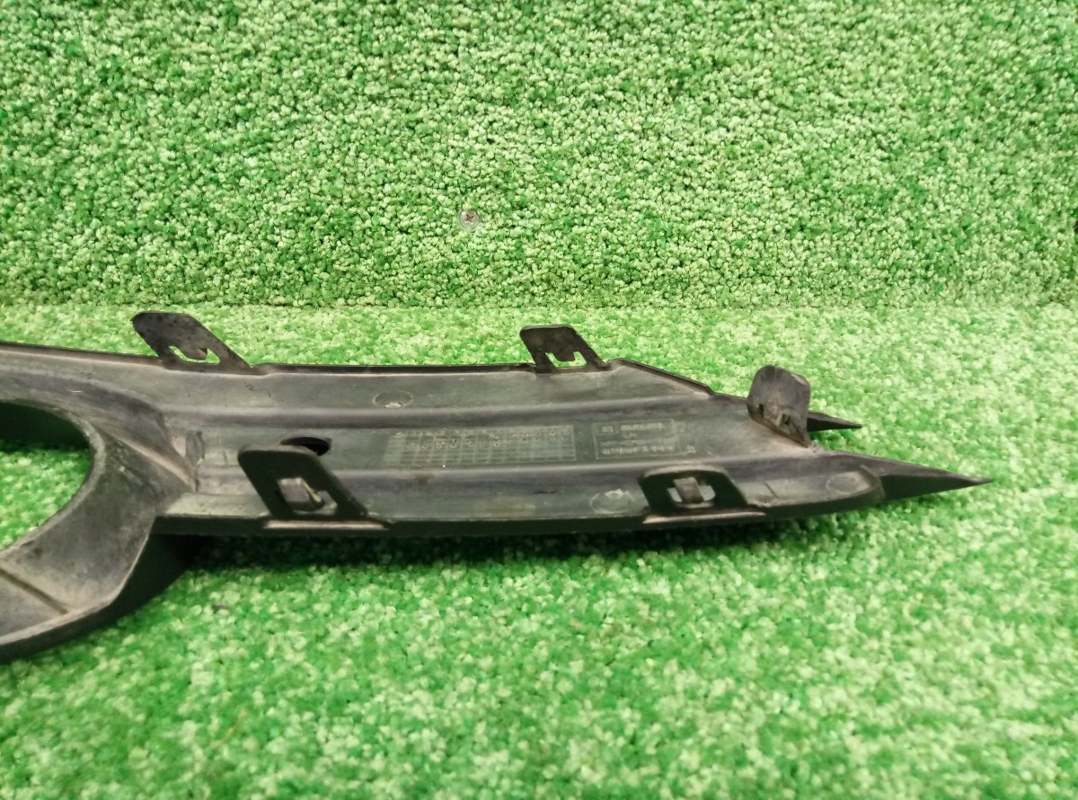 Решетка в бампер левая Opel Corsa D  2010-2014 475498858 на Opel Corsa D 