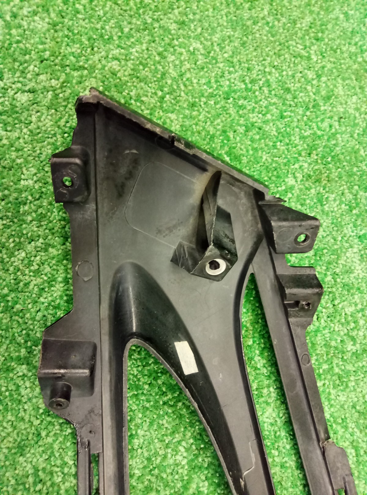 Накладка противотуманной фары правая KIA Optima 3  865522T020 на Kia Rio 3