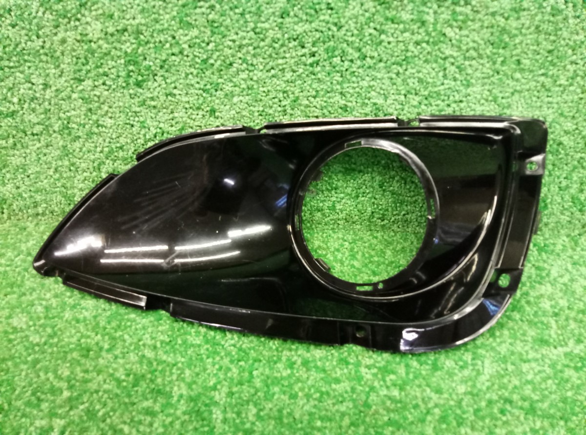 Накладка ПТФ в бампер правая Hyundai ix35  2010-2015 865862Y000 на Hyundai ix35 