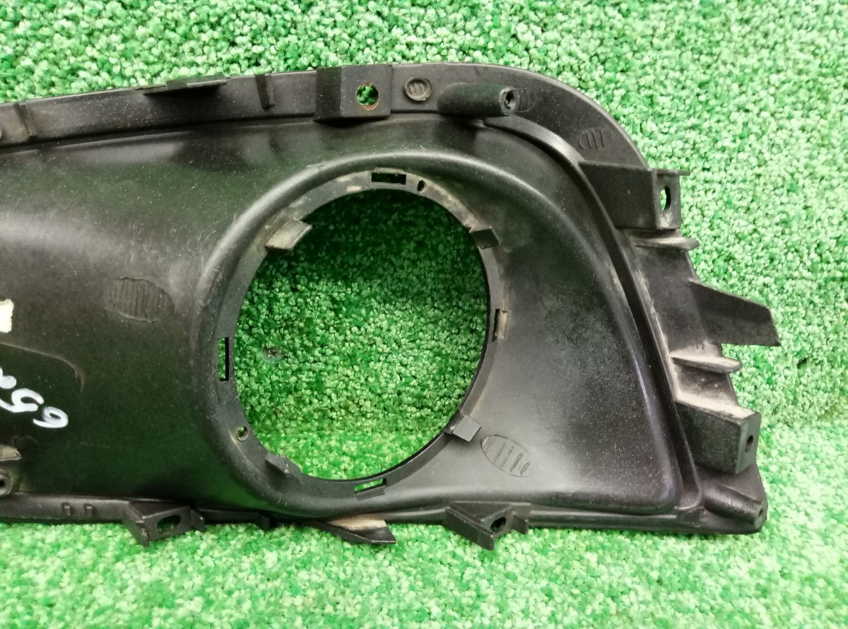 Накладка ПТФ в бампер правая Hyundai ix35  2010-2015 865862Y000 на Hyundai ix35 