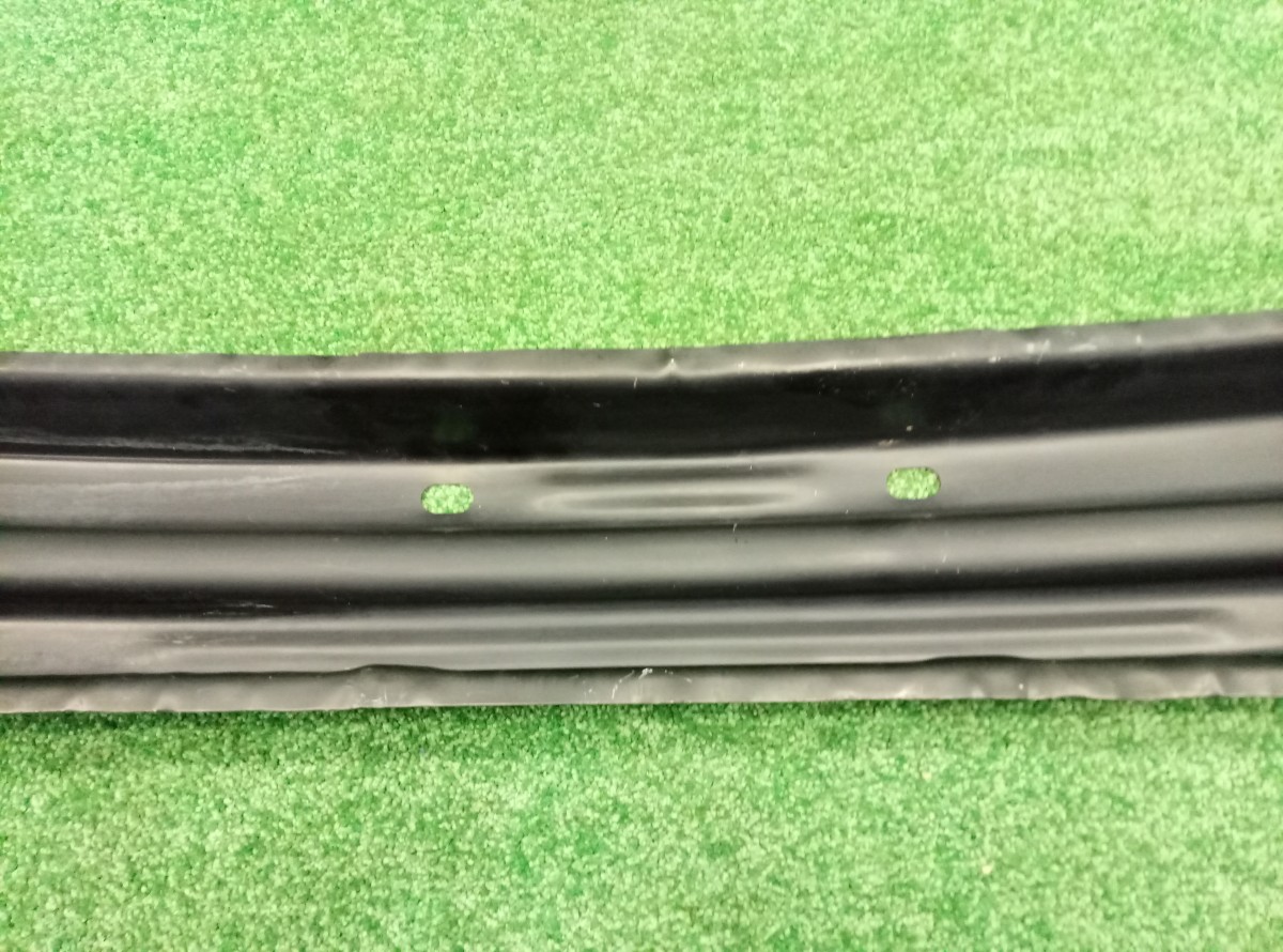 Усилитель переднего бампера Toyota Camry V70 5213133180 на Toyota Camry V50