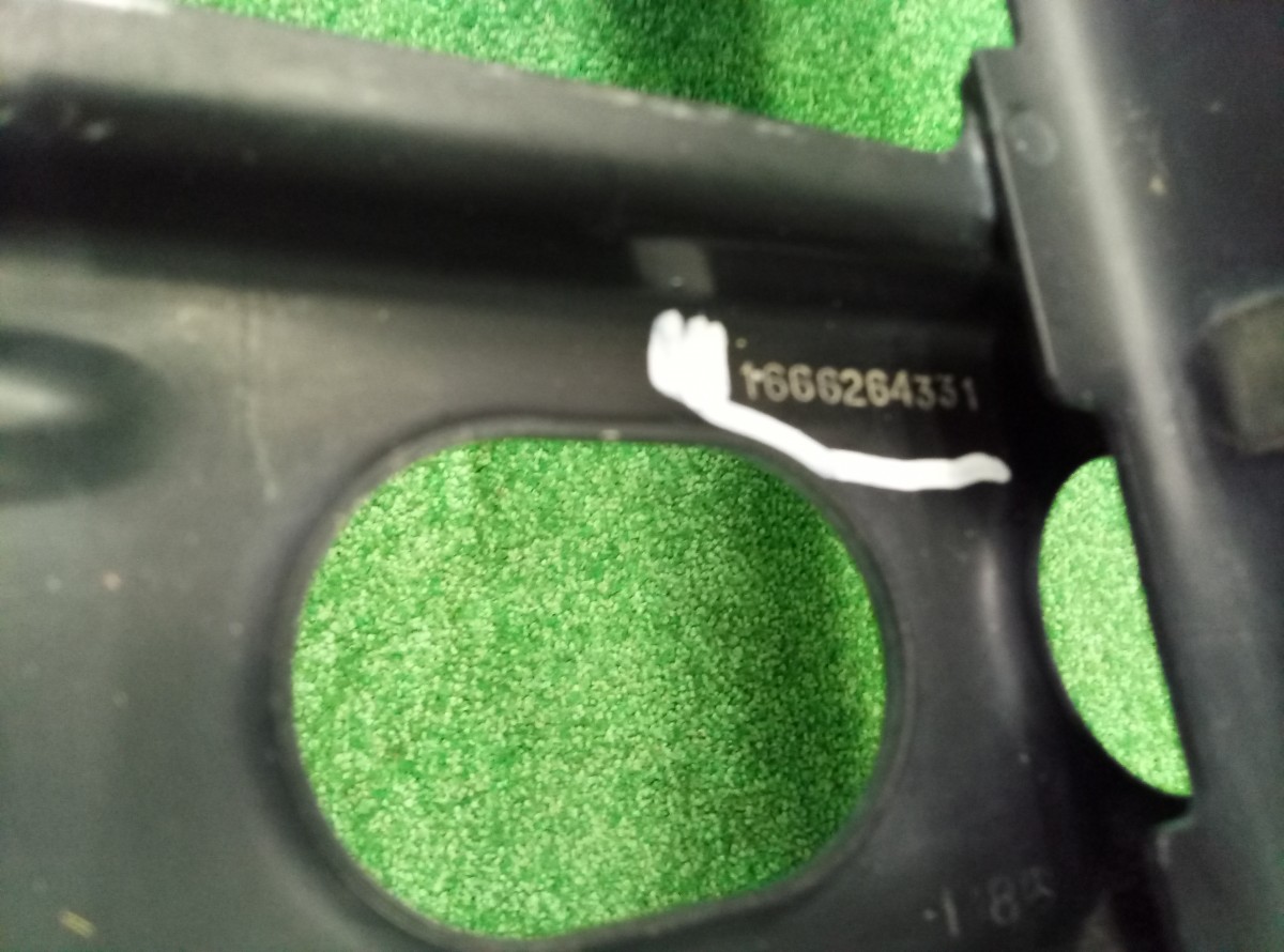 Усилитель переднего бампера Mercedes-Benz GL/GLS-Class (X166) 2012-2019 A1666264331 на Mercedes-Benz GLK-Class X204