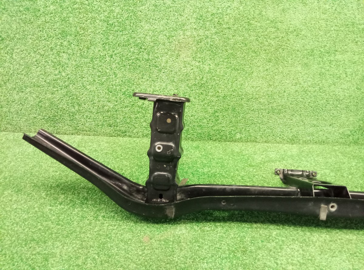 Усилитель переднего бампера Mercedes-Benz GL/GLS-Class (X166) 2012-2019 A1666264331 на Mercedes-Benz GLK-Class X204