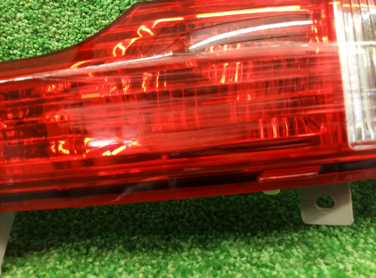 Фонарь задний правый Kia Sportage 2008-2013 R924063U3  на Kia Sportage 3(SL)