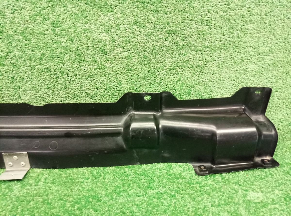 Кронштейн заднего бампера Porsche Cayenne 955 2002-2007 7L5807587B на Porsche Cayenne 955