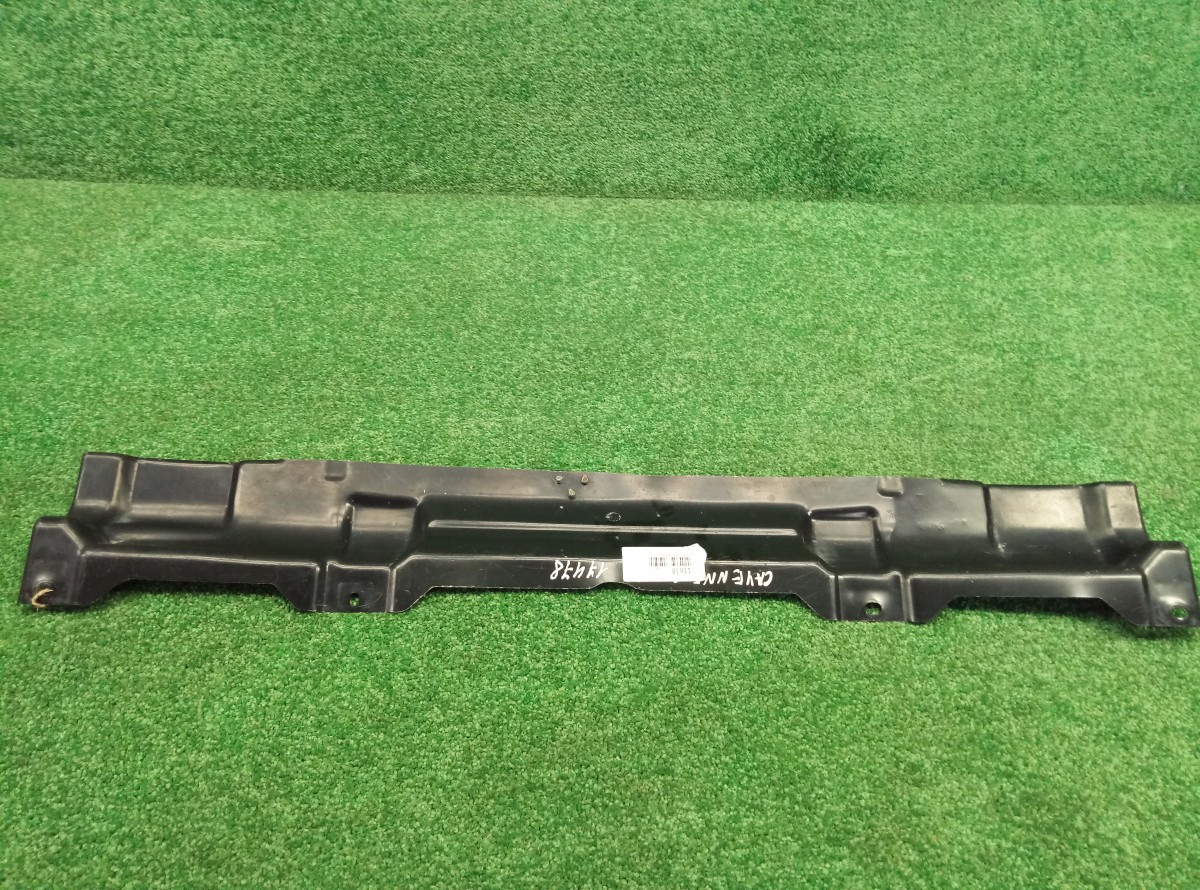 Кронштейн заднего бампера Porsche Cayenne 955 2002-2007 7L5807587B на Porsche Cayenne 955
