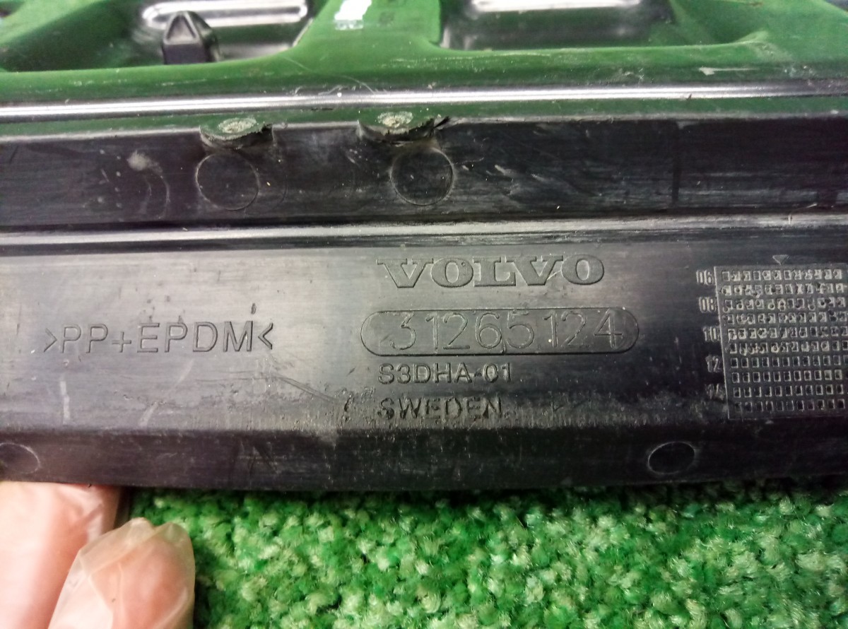Рамка радиатора Volvo XC60 2011 31265124  на Volvo XC60 