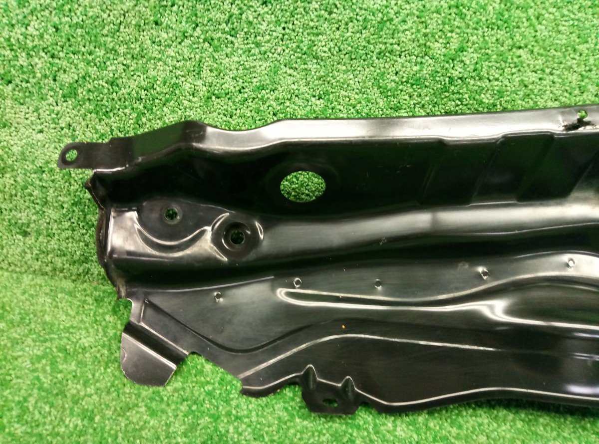 Водосток Hyundai Solaris 2010-2016 841344L000  на Hyundai Solaris 