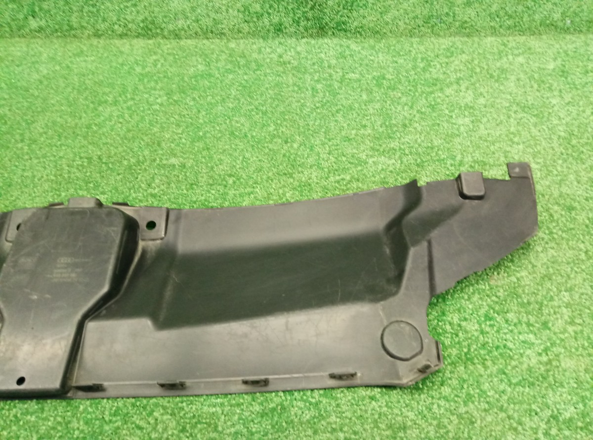 Кожух замка капота Audi A6 (C7) 2011-2014 4G0807081 на Audi A6 (C7)