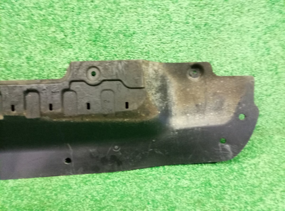 Пыльник переднего бампера Haval Jolion 2021  5174101XST01A на Geely Emgrand EC7 