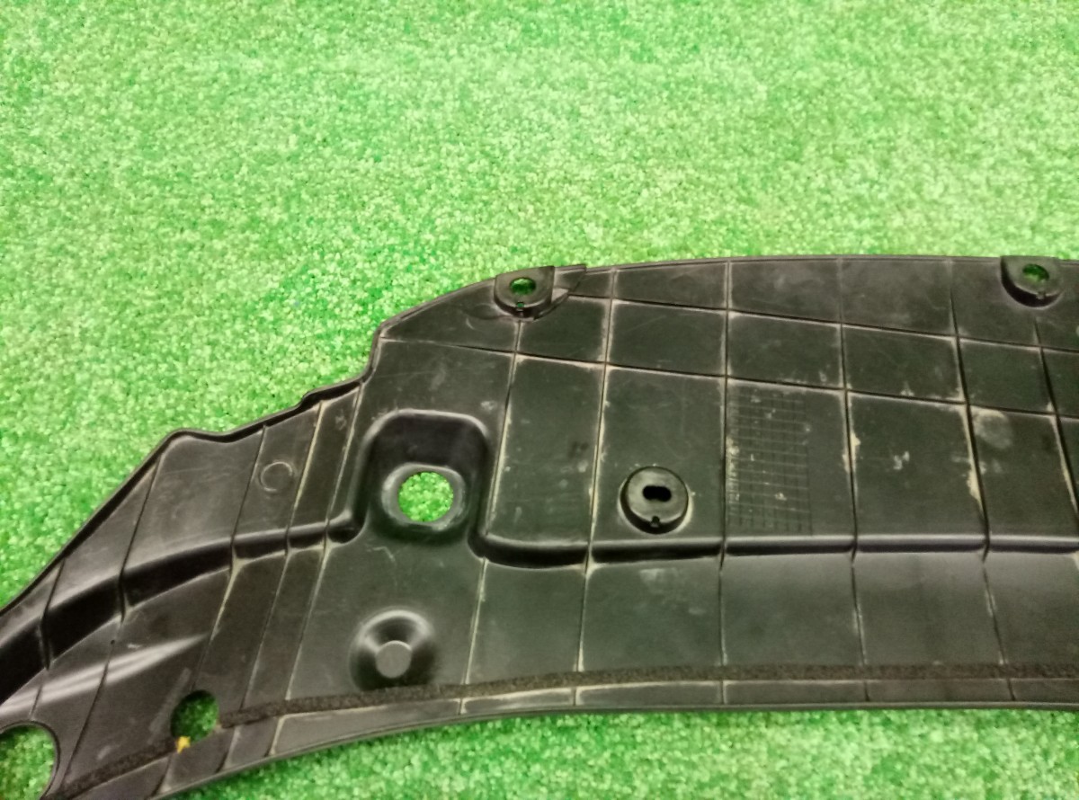 Кожух замка капота Toyota Camry V50 2012-н.в. 5329533070 на Toyota Camry V50