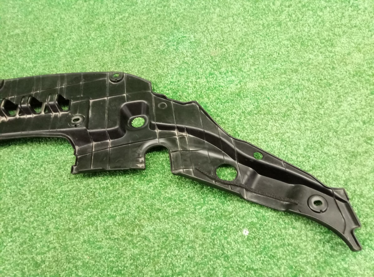 Кожух замка капота Toyota Camry V50 2012-н.в. 5329533070 на Toyota Camry V50