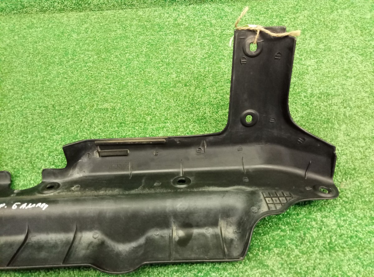 Кожух замка капота Kia Sorento 2002-2009  865853E000  на Kia Sorento (BL)