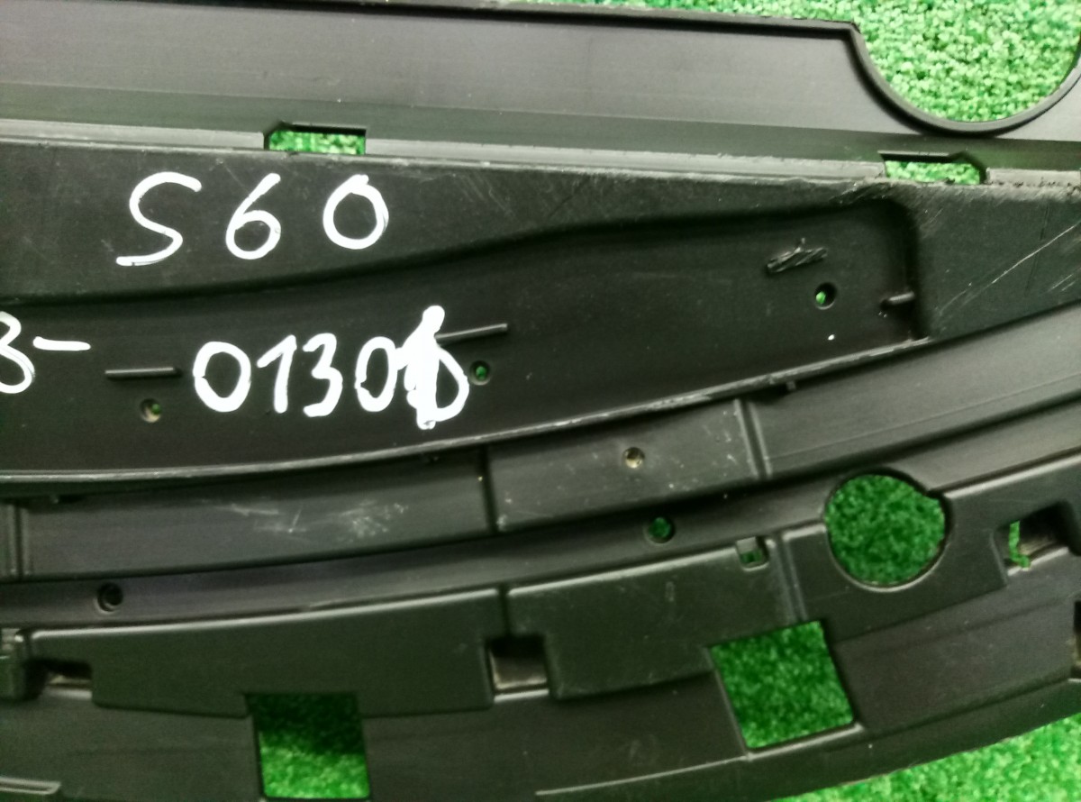 Пыльник (кузов наружные) Volvo S60  2010-2013 307950192 на Volvo S60 