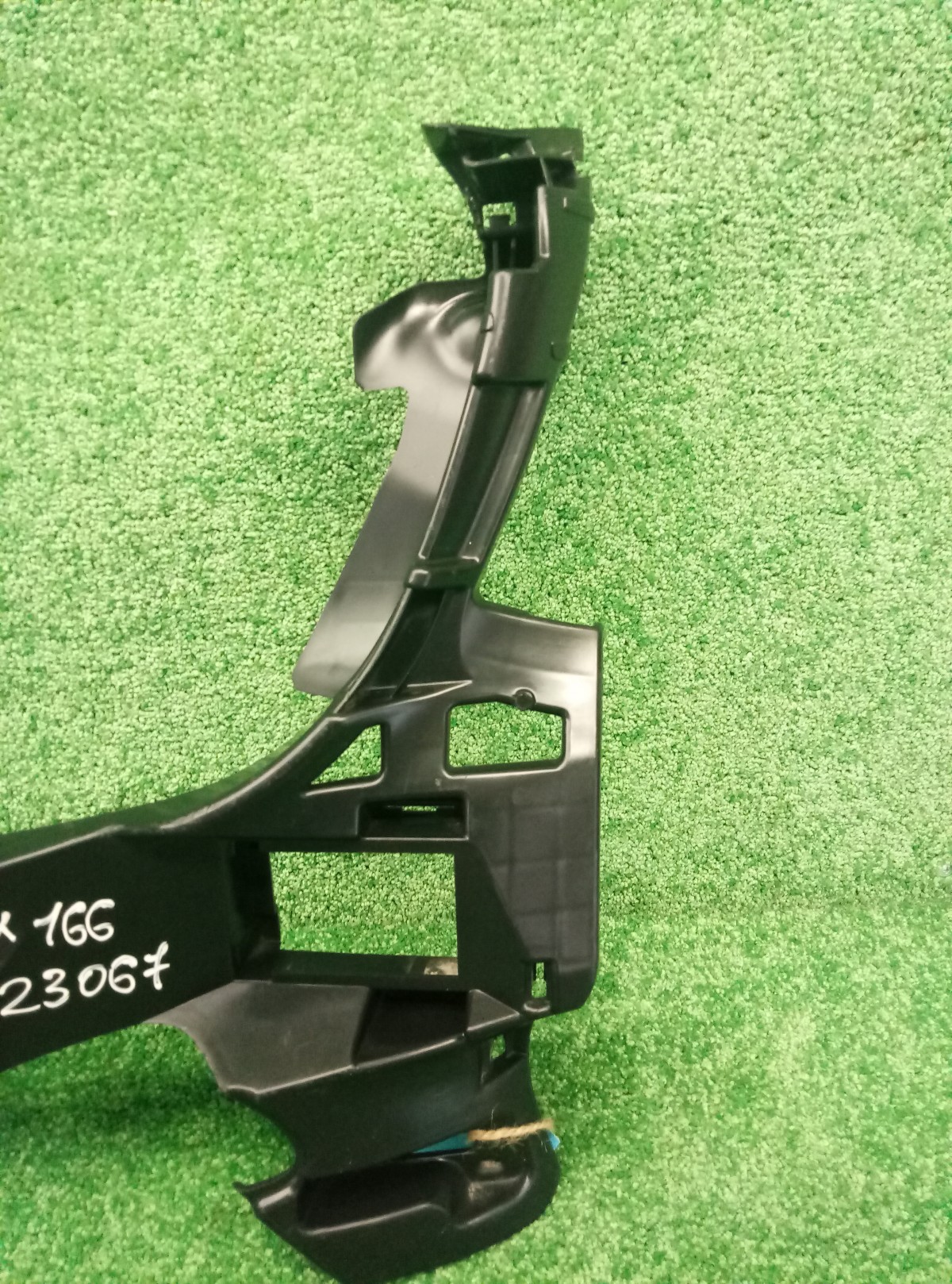 Каркас бампера Mercedes Gl 2012-2019 A1668855500 X166 на Mercedes-Benz GL-Class X166