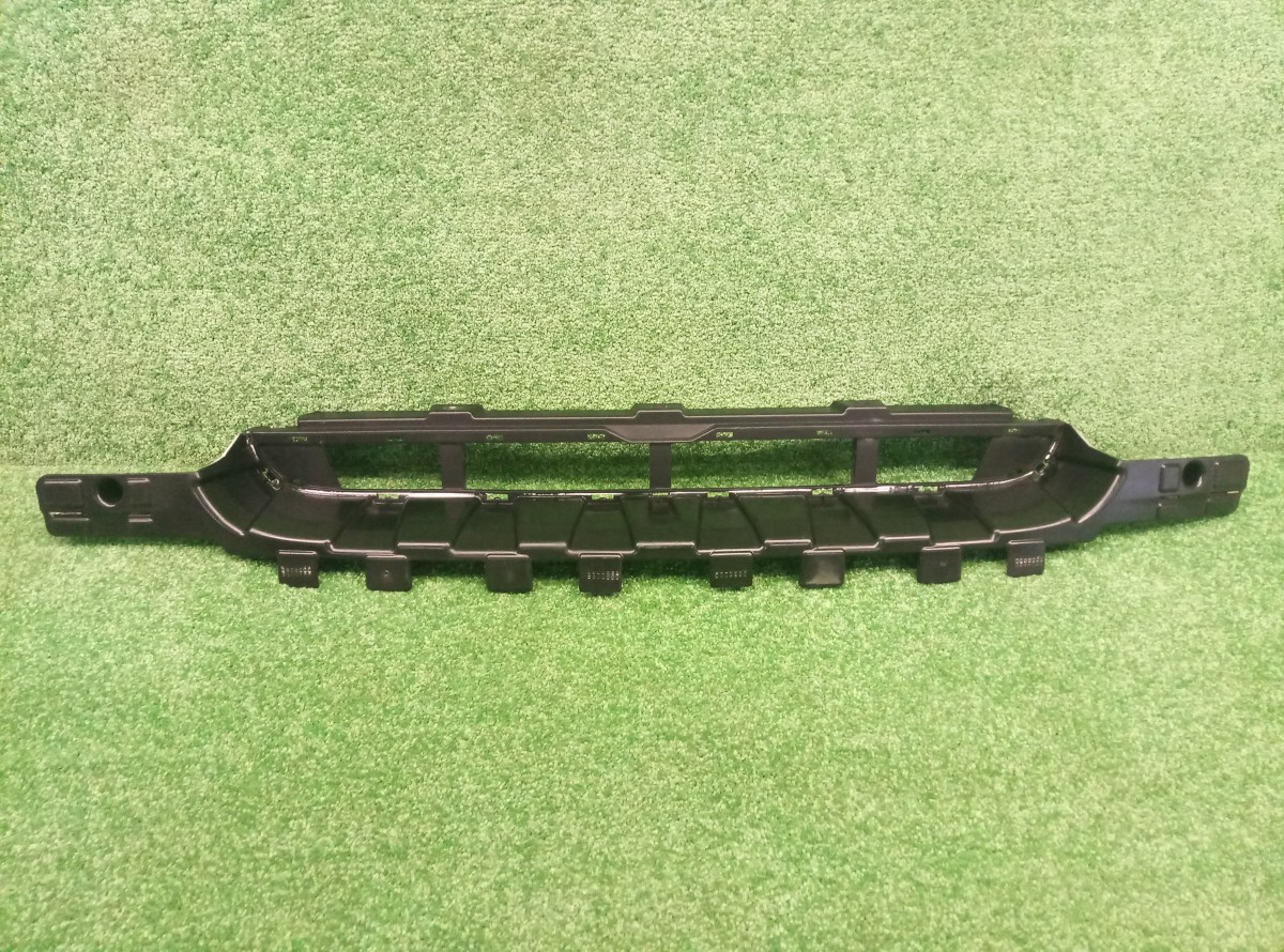 Кронштейн переднего бампера правый BMW X6 E71 2007-2014 51117176270 на BMW X6 E71