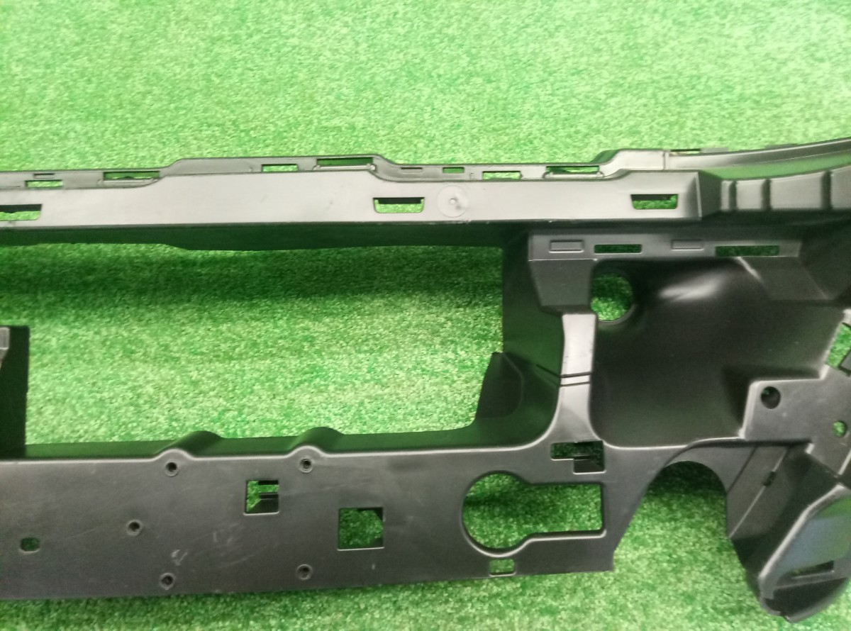 Кронштейн переднего бампера Mercedes GLE  A2928851165 на Mercedes-Benz GL-Class X166