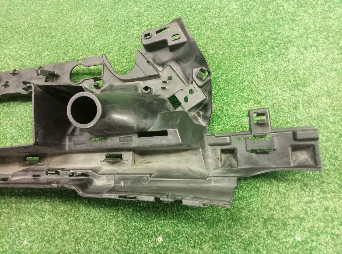 Кронштейн переднего бампера Mercedes GLE  A2928851165 на Mercedes-Benz GL-Class X166