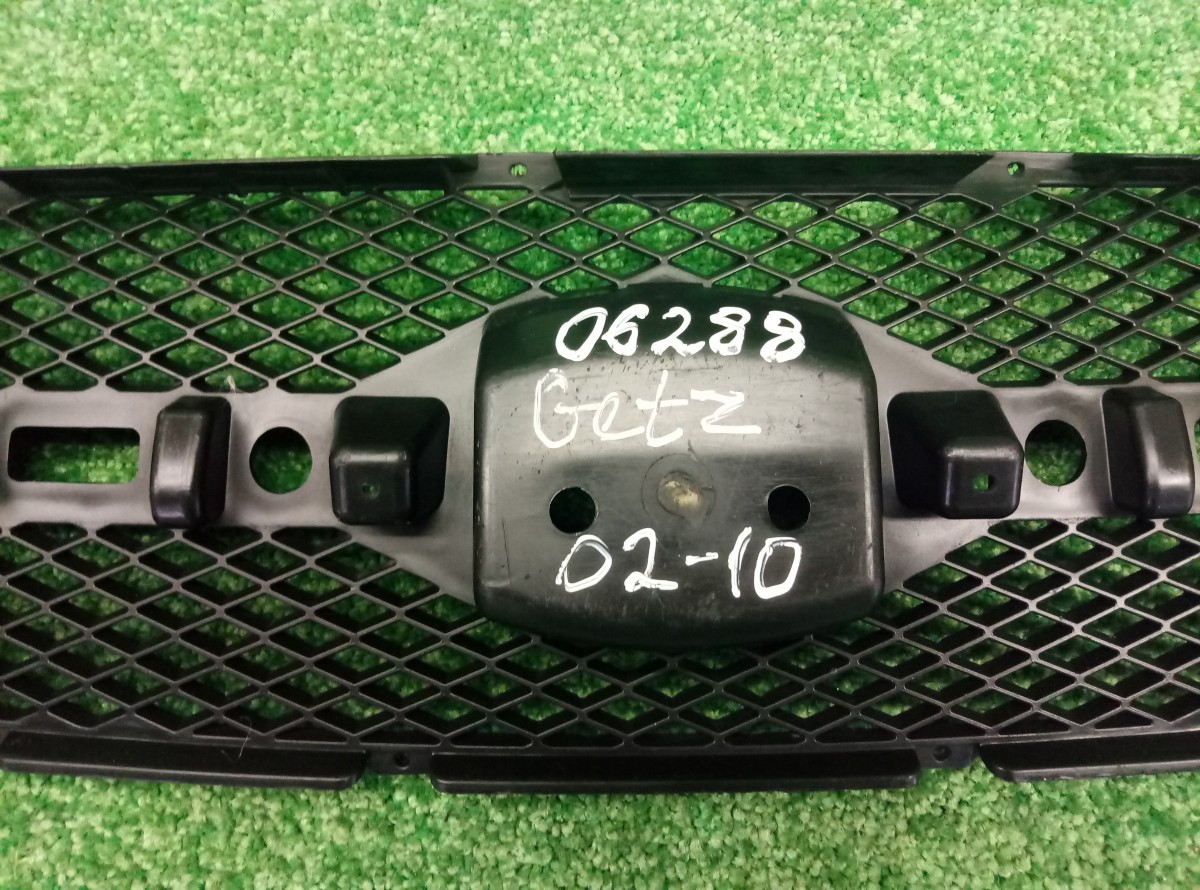 Решетка радиатора Hyunda Getz 2002-2010 863851C310 на Hyundai Getz 