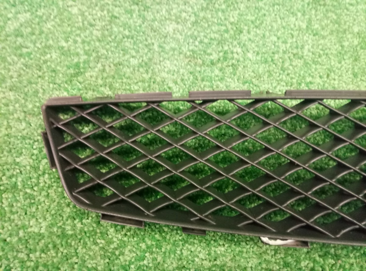 Решетка радиатора Ford Focus 2 2005-2008 4M518138AE на Ford Focus 2