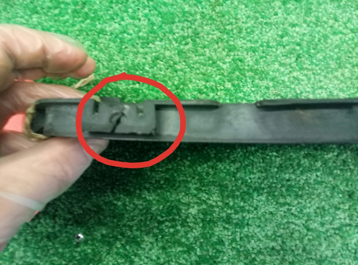 Решетка радиатора Ford Focus 2 2005-2008 4M518138AE на Ford Focus 2