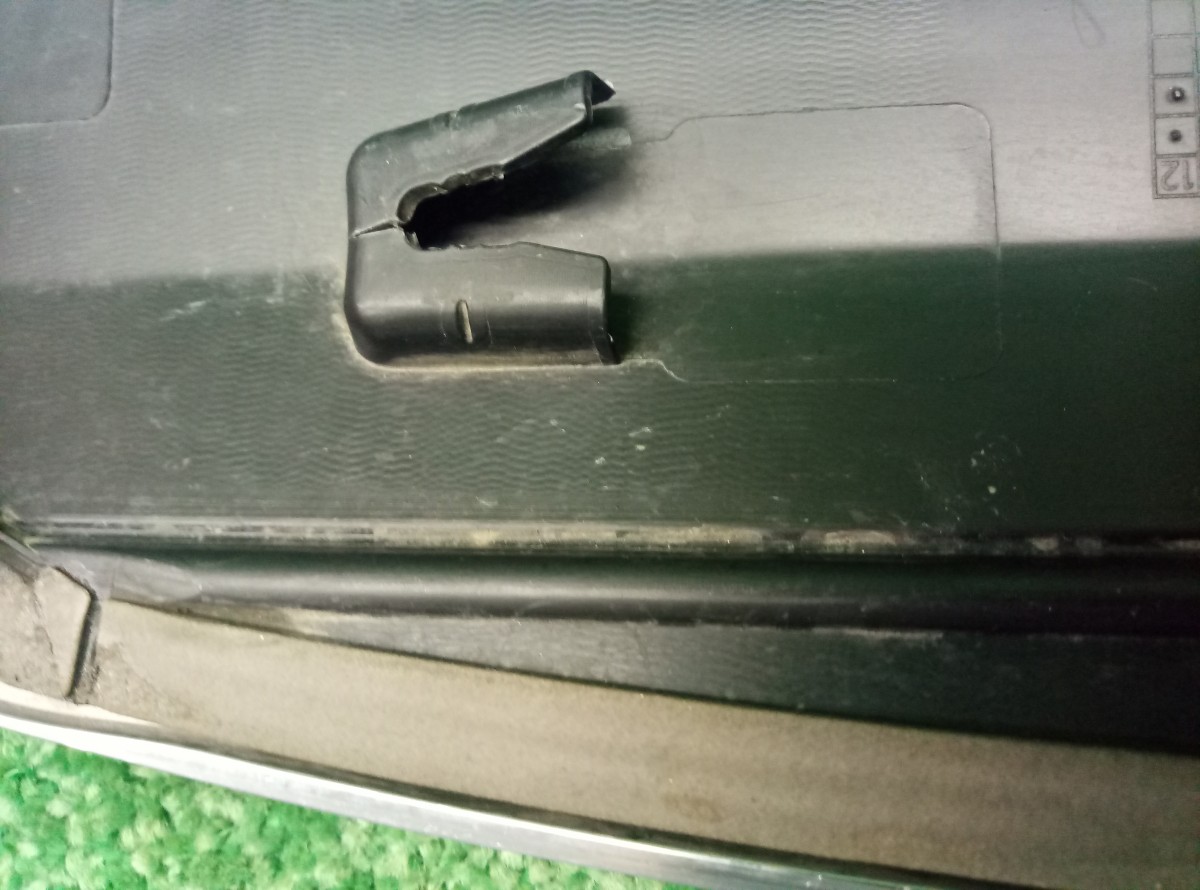 Накладка двери задней правой Volkswagen Tiguan  2011-2016 5NO854950E на Volkswagen Tiguan I