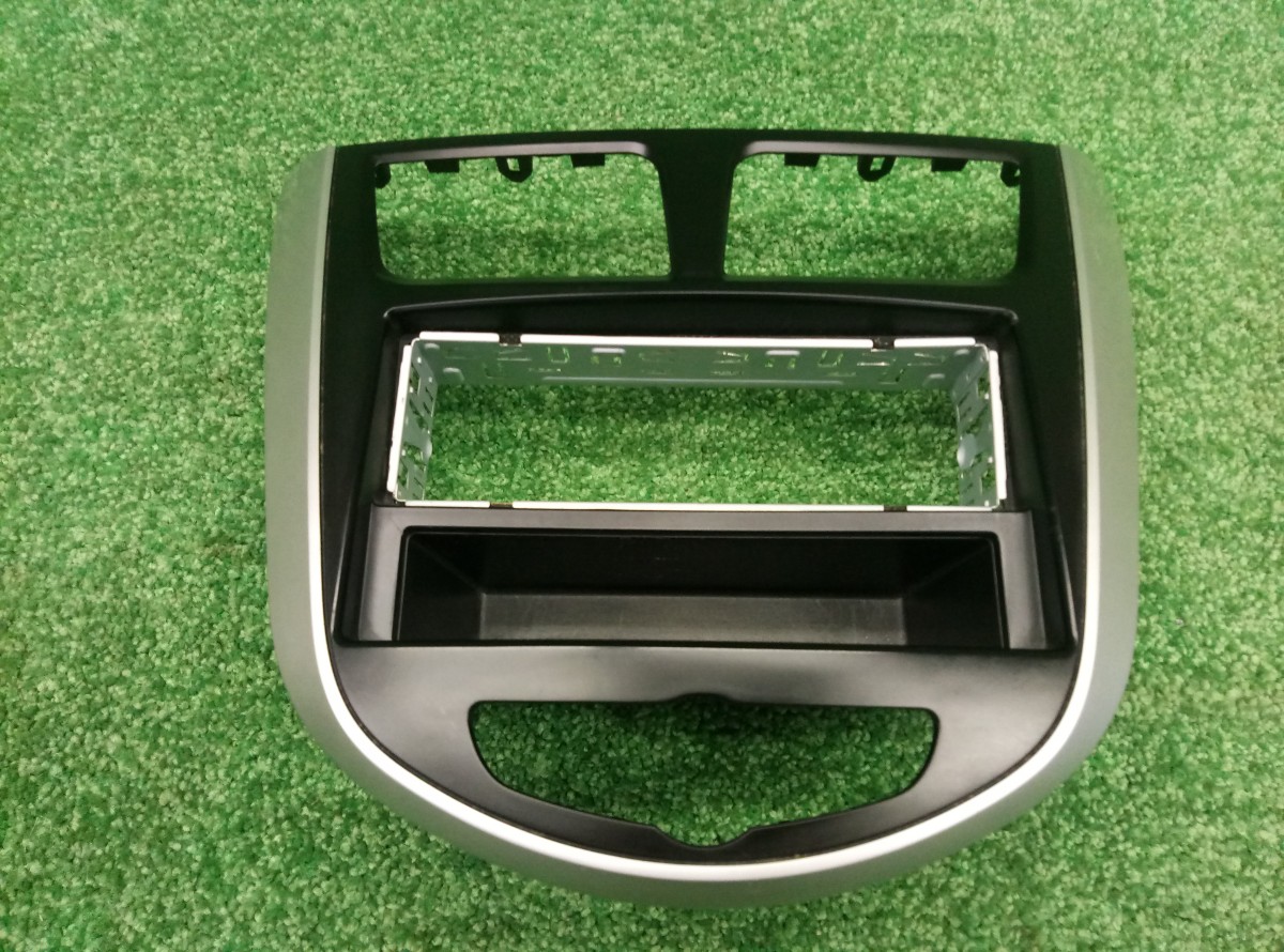Рамка магнитолы Hyundai Solaris 2010-2017    847464L000 на Hyundai Solaris 
