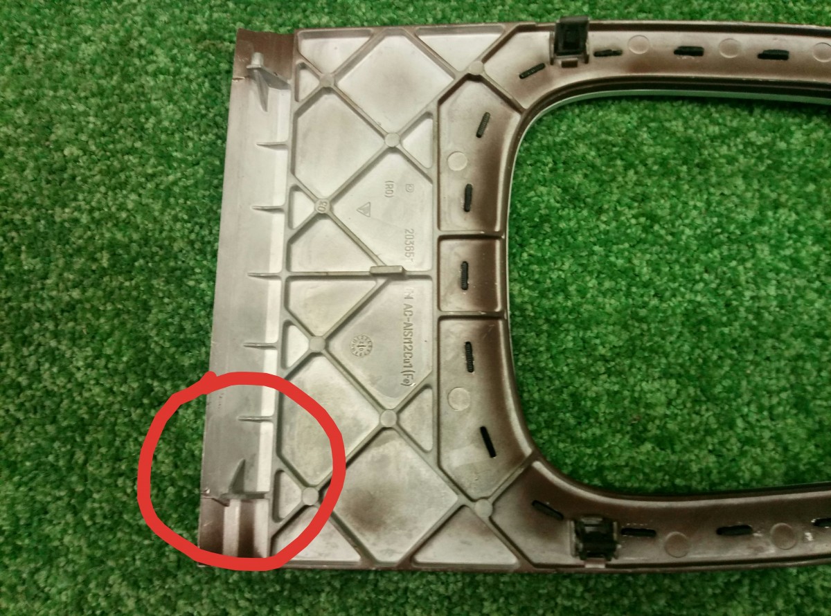 Накладка центральной консоли Porsche Cayenne 955 2002-2007 7L5863324 на Porsche Cayenne 955