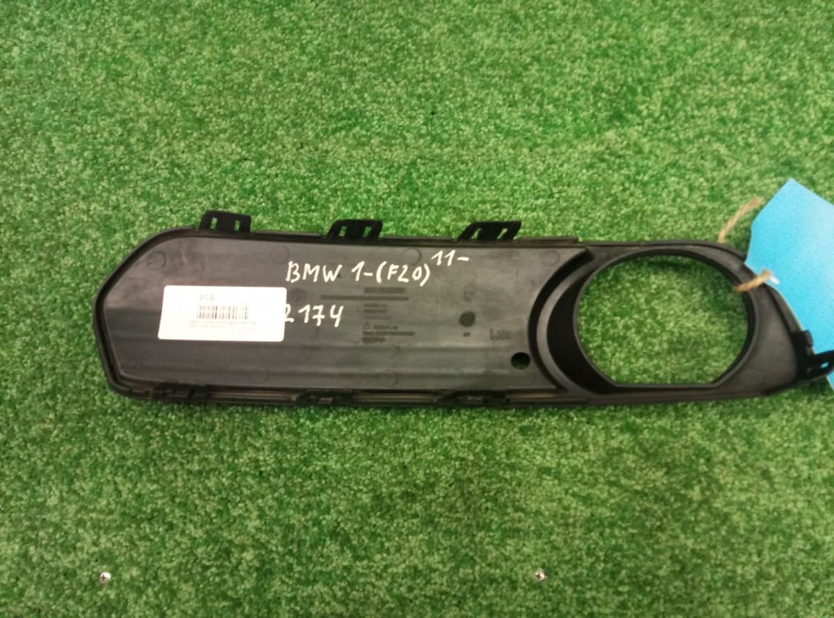Решетка в бампер левая BMW 1-Series (F20-F21) 2011-н.в.  51117245869 на BMW 1-Series (F20-F21)