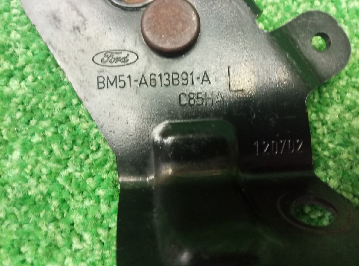 Замок сиденья левый Ford Focus 2012 BM51A613B91A на Ford Focus 2