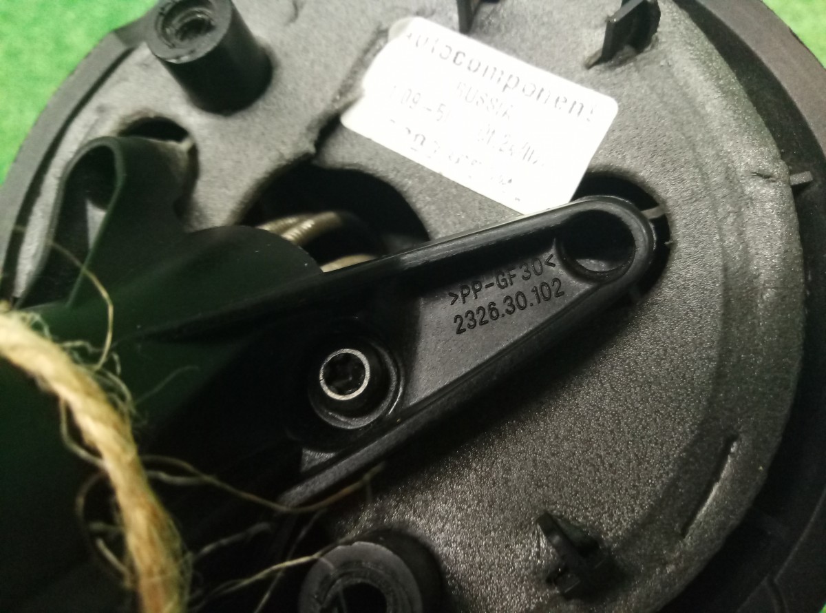 Зеркало правое механическое Renault logan I 2004-2015 232630102 на Renault logan I