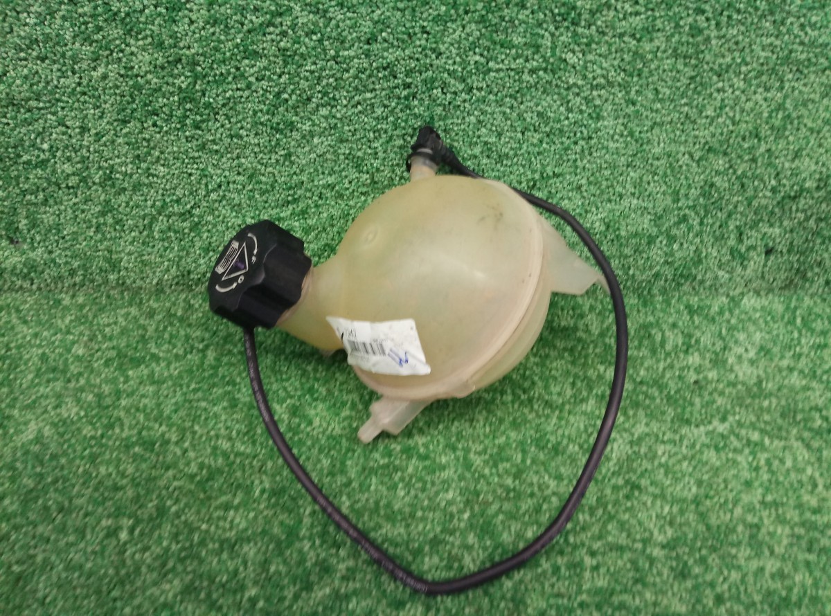 Бачок расширительный Citroen C4 I 2004-2014 9680996980 на Citroen C4 I
