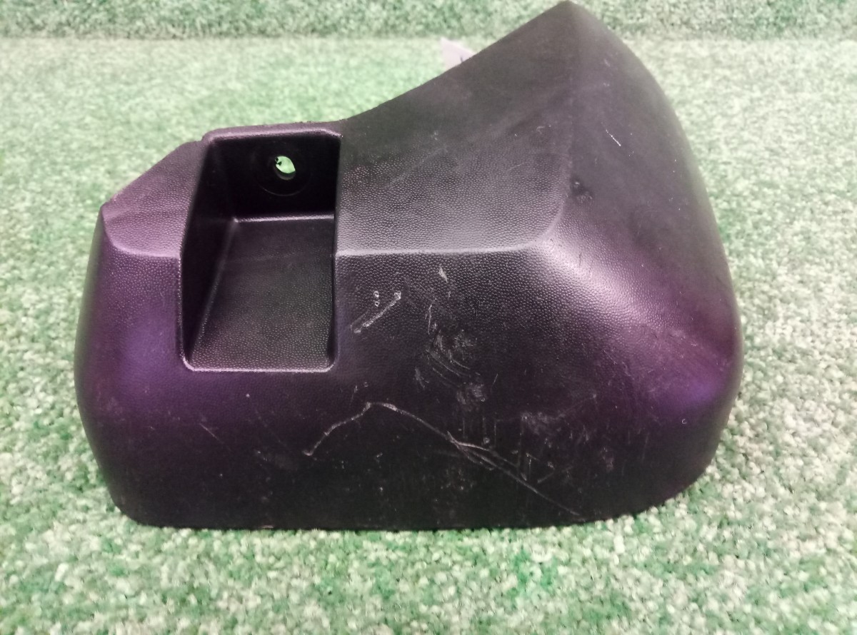 Брызговик задний правый Opel Antara  2006-2011 96804109 на Opel Antara 