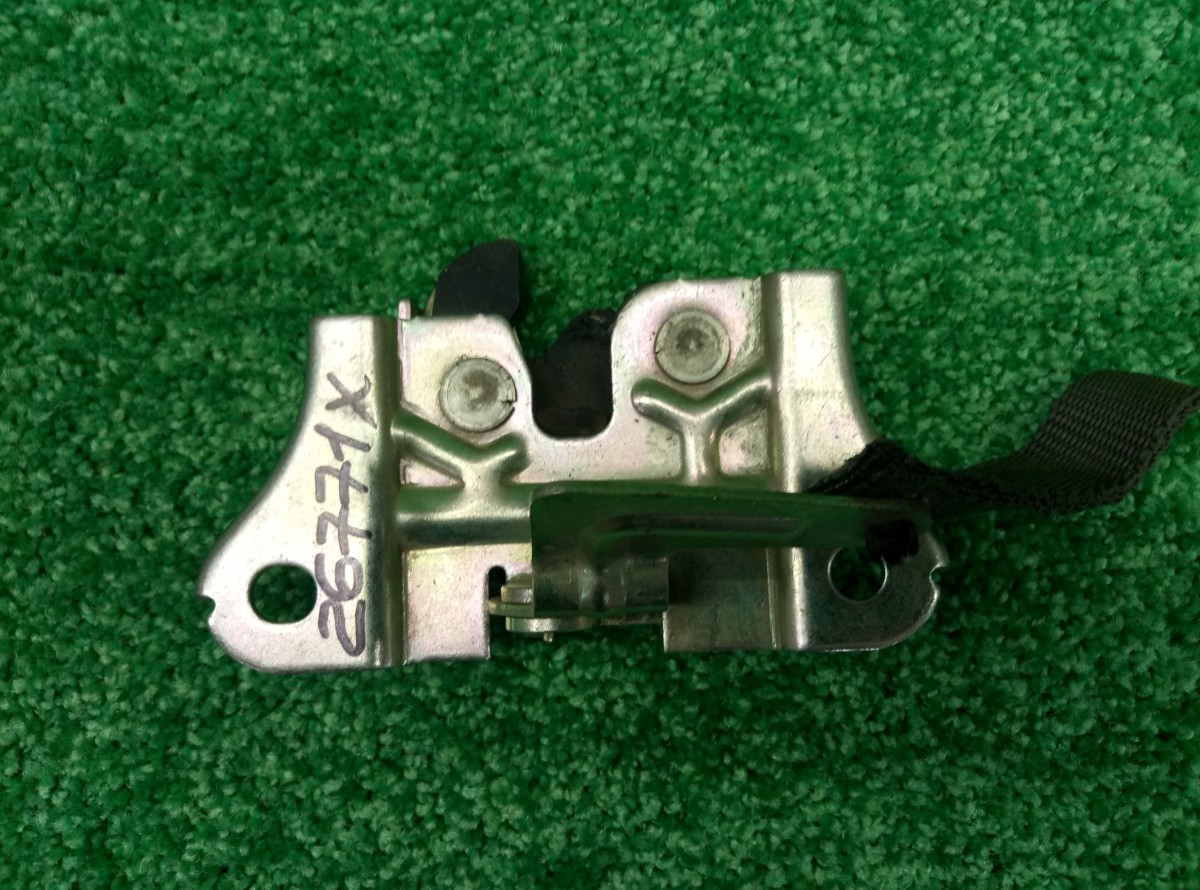 Замок спинки сиденья Fiat Albea 735322086 2002-2012 на Fiat Albea 