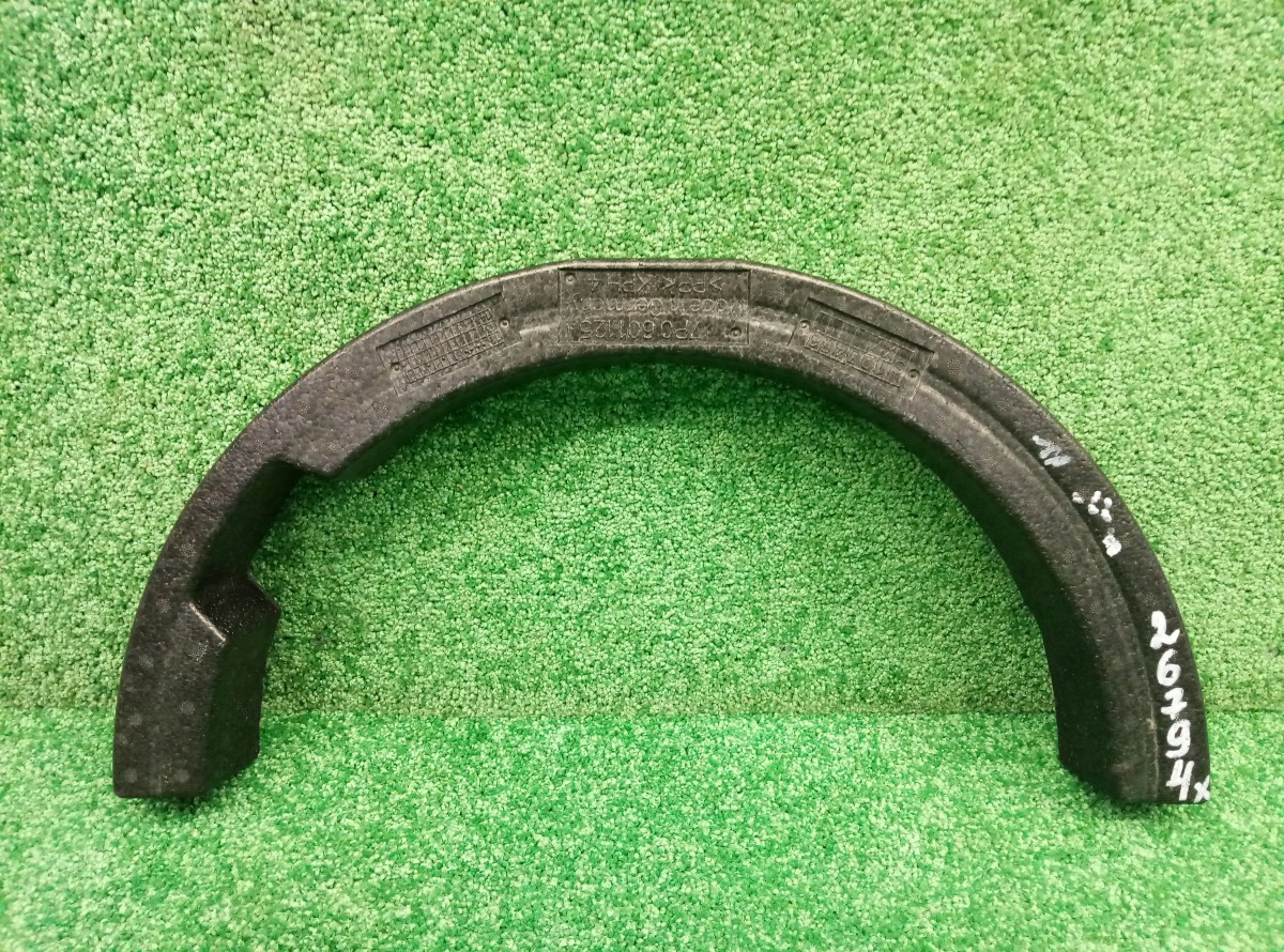 Ниша запасного колеса Volkswagen Touareg 2012 7P0601125A на Volkswagen Touareg 