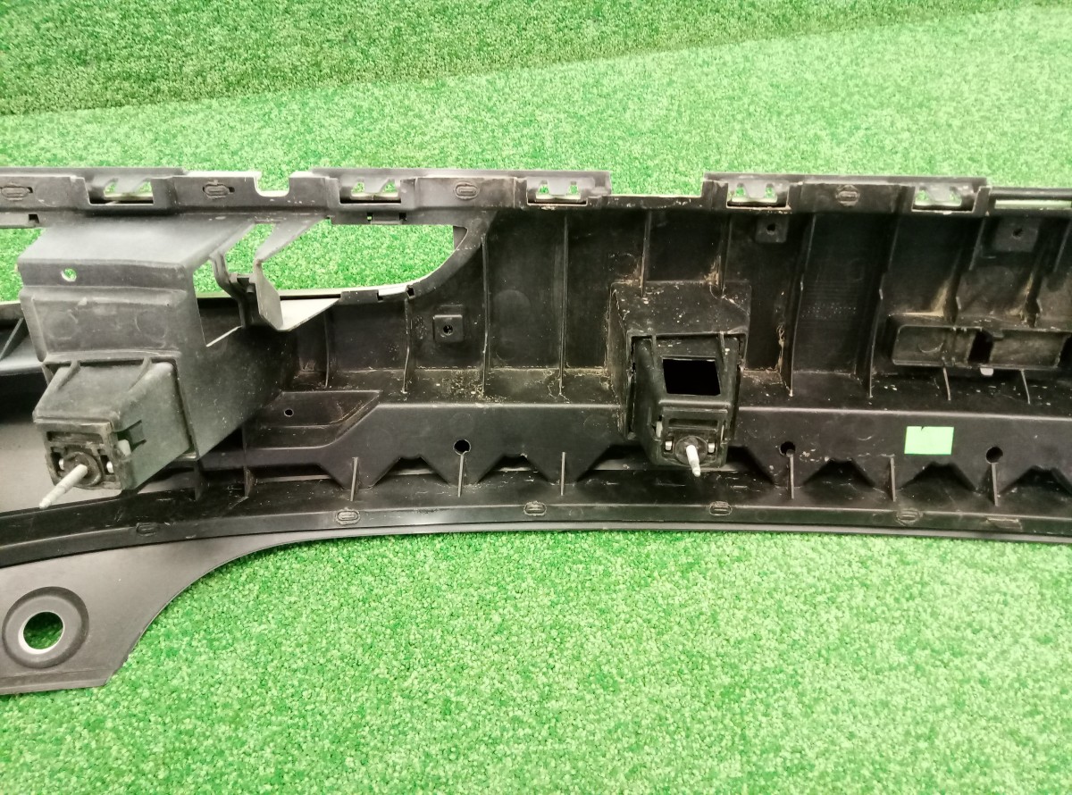 Бампер задний Audi Q3  2011-2014    8U0807511C, 8U0807385A на Audi Q3 