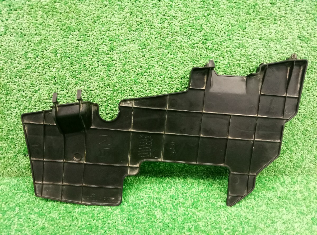 Воздуховод радиатора правый Toyota Avensis 3 (T270) 2009-2011 5329305080 на Toyota Avensis 3 (T270)